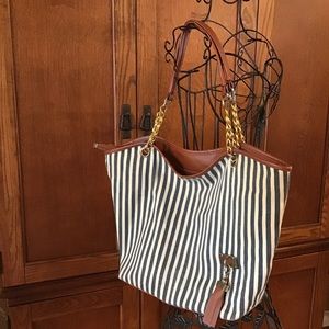 Canvas tote